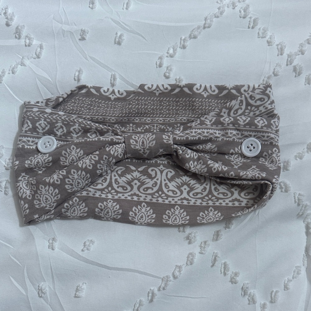 Grey and White Patterned Headband